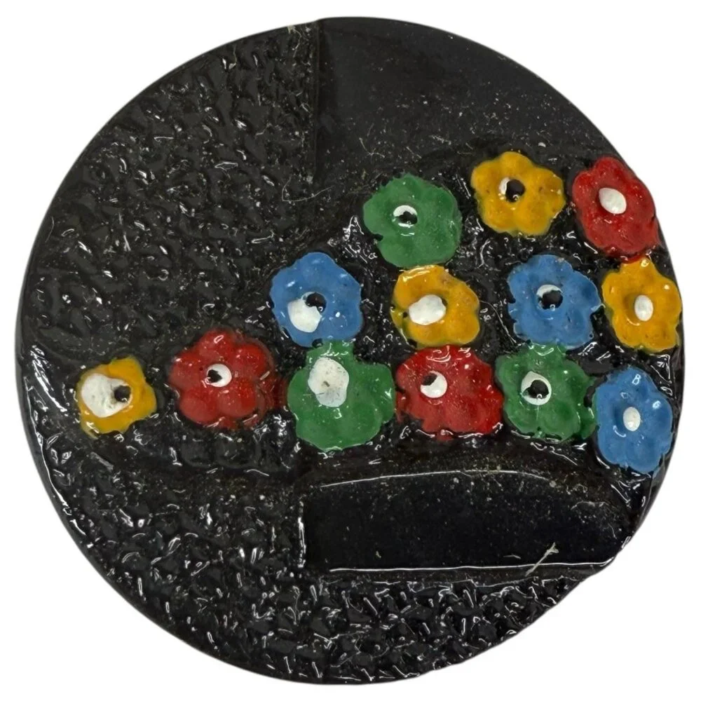 Vintage 12 Buttons On Original Card Czechoslovakia Hand Painted Various Designs